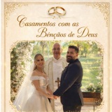 Padre Catolico Celebrante Religioso e Social