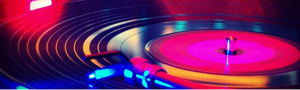 DJ com Vinil + Repertrio Selecionado | Festa Retr | Eventos sociais, familiares e empresariais
