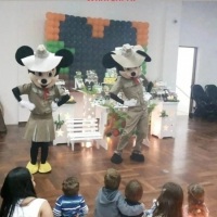 Mickey e Minnie safari