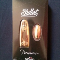 O Bullet Premium traz um toque especial e sofisticado. Pode ser utilizado como estimulador, massagea
