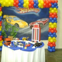 HOT WHEELS