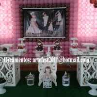 Bonecas rosa com marrom