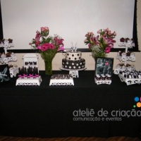 Festa branco e preto com pink. Festa de 30 anos!