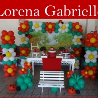 Jardim com flores vermelhas e brancas
kit provenal
por Ateli Rita Calheiros