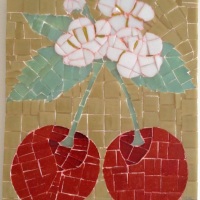 Quadro em mosaico de pastilhas de vidro e cermica "Cerejas"