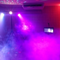 Baladinha completa com dj, som, iluminação e fumaça
TV com Karaokê e Just Dance.