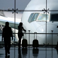 Reservas e emisses de passagens areas nacionais e internacionais, alm de fretamento de aeronaves.