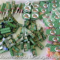 Guloseimas festa Tartarugas Ninja: Pirulito mastigvel, ducrem, bis, chiletes e bala de goma, podem