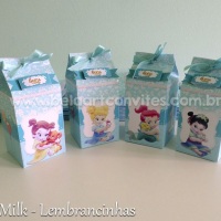 Lembrancinhas Princesas Baby caixa milk pode ser confeccionada em qualquer tema, com ou sem foto!
