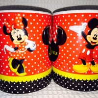 Caneca personalizada de aniversrio Mickey e Minnie