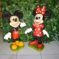 Personagem Mickey e Minie em isopor fibrado, tamanho variado a partir de 50cm, prazo de entrega 15 d