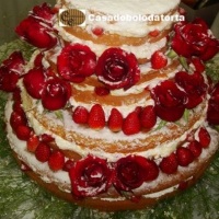 BOLO NAKED CAKE DE 4 ANDARES