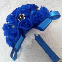 Bouquet de Broches e Rosas em Azul