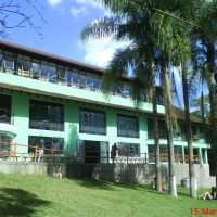 Lateral da casa...