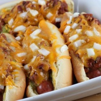 hot dogs suculentos prensado com 9 ingredientes