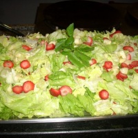Acompanha Saladas de folha