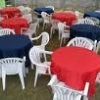 Aluga-se mesas e cadeiras com ou sem toalhas: Jogo (mesa com 4 cadeiras) R$7,00 (cada jogo) + frete 