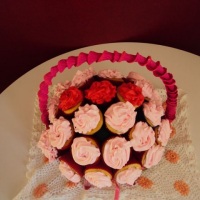 Cesta de Flores de Cupcakes com Ganache Personalizado