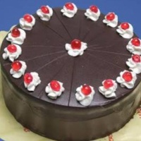 bolo de chocolate este e alguns que temos a lhe oferecer em nosso site https://doceriadeliciasp.smar