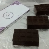 Lembrancinha de Comer - Chocolate Personalizado com minibarrinhas, 4 tipos