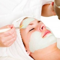 Limpeza de pele completa com uso de alta frequncia,massagem modeladora facial e extrao de comede