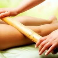 Massagem anti-stress e massagem modeladora com o uso de bamb - Bamboo Therapy