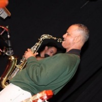 Orlando Soares(Sax e flauta)