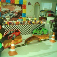 Aluguel de Decorao pra Festa Infantil
Hot Wheels