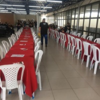 Loca��o de mesas e cadeiras pl�sticas