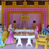 As Princesas Disney, tema de festa, decorao, montagem de bales.