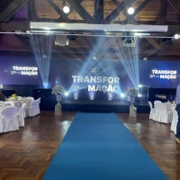 Sua marca no centro das aten��es.
Tecnologia, impacto visual e execu��o impec�vel para eventos corp