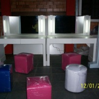 CAMARIM DE MAQUIAGEM E CABELO