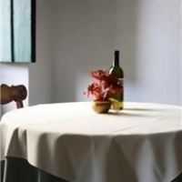 Mezanino com o requinte e sofisticação que a decoração dá ao local.