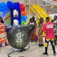 Onde os adultos se acabam