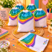 Mochila de cordão
Material tactel, fazemos todos os temas
fazemos em 3 tamanhos
Tamanho P 20x30