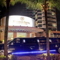 Limousine fortaleza preta