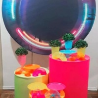 Decorao Cilynder Tables 
Tema Neon
#decoraoneon
#neonfestas