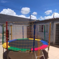 Cama el�stica 
Pula pula 
Trampolim