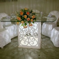 mesa para os noivos e seus pais