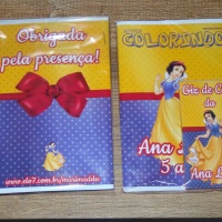 Kit de Livros de Colorir com Giz de Cera Branca de Neve
Tamanho: 14x10 cm
Com 12 imagens em 6 pgi