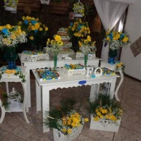 mesa provenal amarelo e azul tyfani