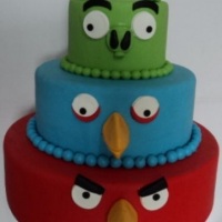 DISPONVEL PARA LOCAO Bolo Cenogrfico Angry Birds