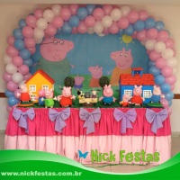 Locao de mesa decorada infantil Peppa Pig