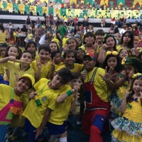 Animao de Festa infantil com diversas brincadeiras e som com diversas msicas.

Brincadeiras div