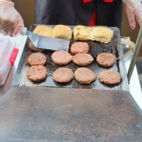 servios com mini hambrguer