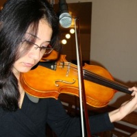 Eri Lou Nogueira, violino
