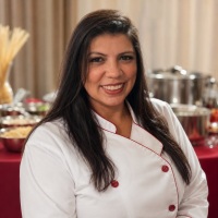 Simone Cristina, fundadora do Buffet Monamassa.