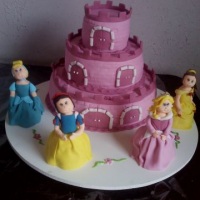 bolo castelo e princesas