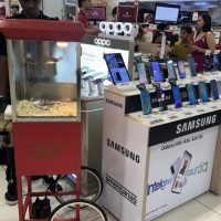 Carrinhos de Pipoca, Picol� e outros