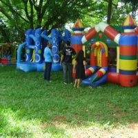 castelinho inflavel 3m larg, 3m comp., 2,8 altura